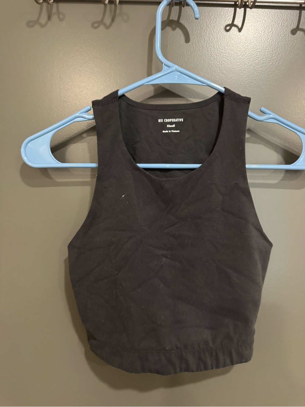 REI Black Cropped Tank Top
